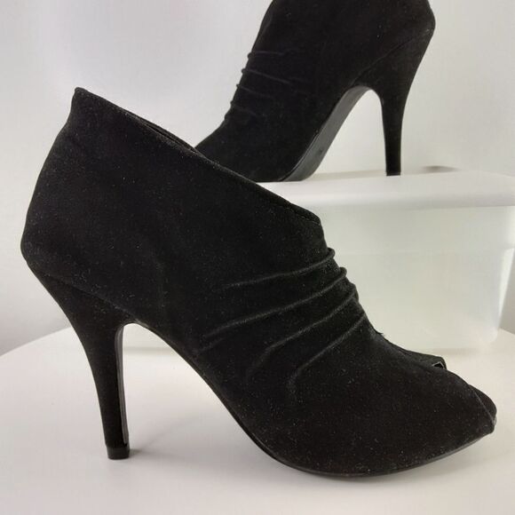 (3/$22) Charles Albert black open toe faux cowsuede heel shoe boot with buckled - Picture 4 of 17